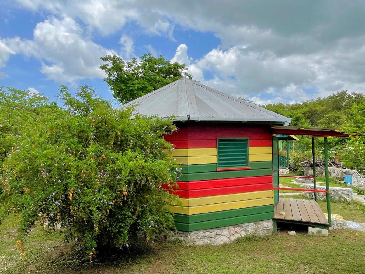Judy House 2 - Lewis Backpacker Hostel Little Bay Экстерьер фото